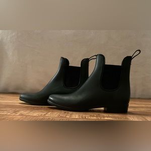 Sam Edelman Tinsley Matte Black Chelsea Rain Boot